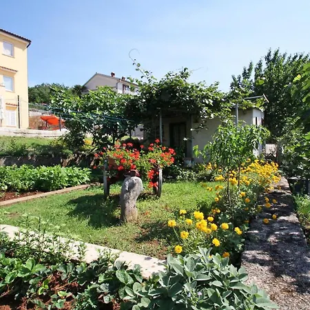 Silvana-4 By Interhome *