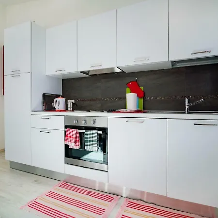 Appartamento Silvana-4 By Interhome